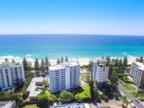 Гостиница Solnamara Beachfront Apartments  Серферс-Парадайс